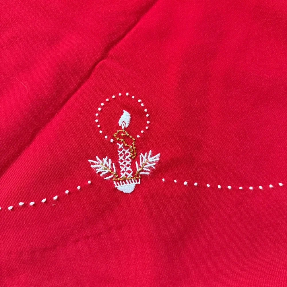 Vtg Red Christmas Tree Round Tablecloth Cross Stitch Candle Snowflake 54in